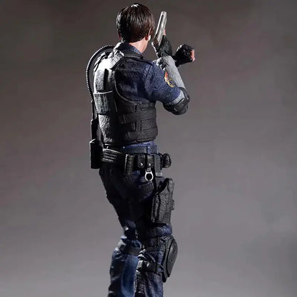Resident Evil Leon S. Kennedy 1/6 Collectible Figure