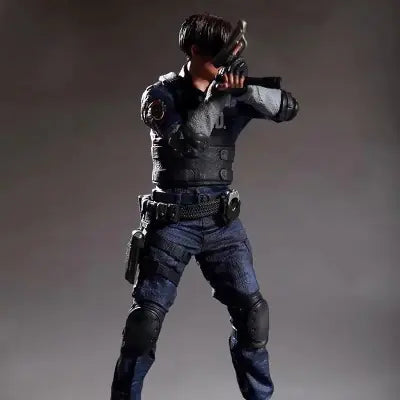 Resident Evil Leon S. Kennedy 1/6 Collectible Figure